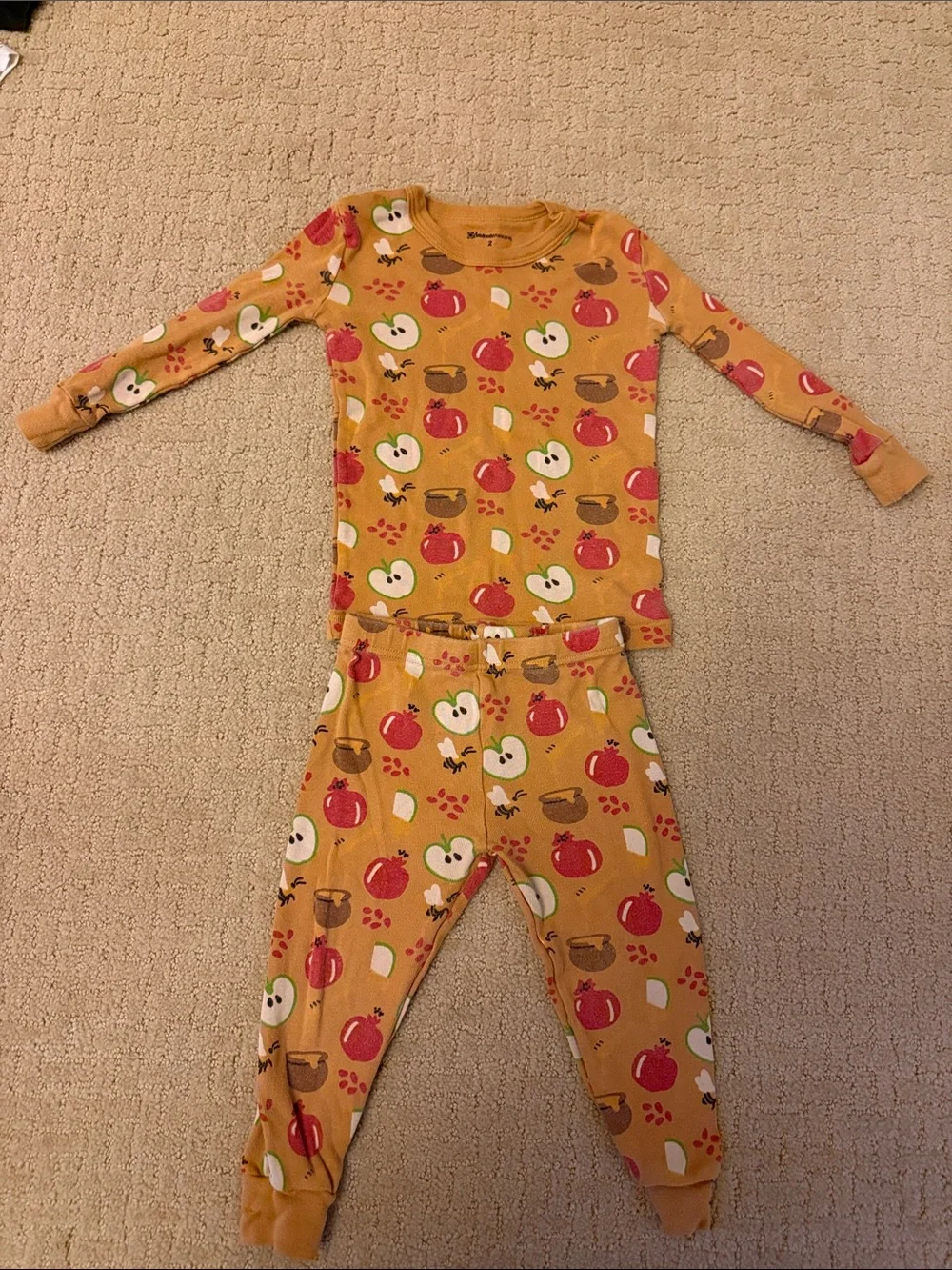 Toddler 2T apples and honey Rosh Hashanah Pajamas